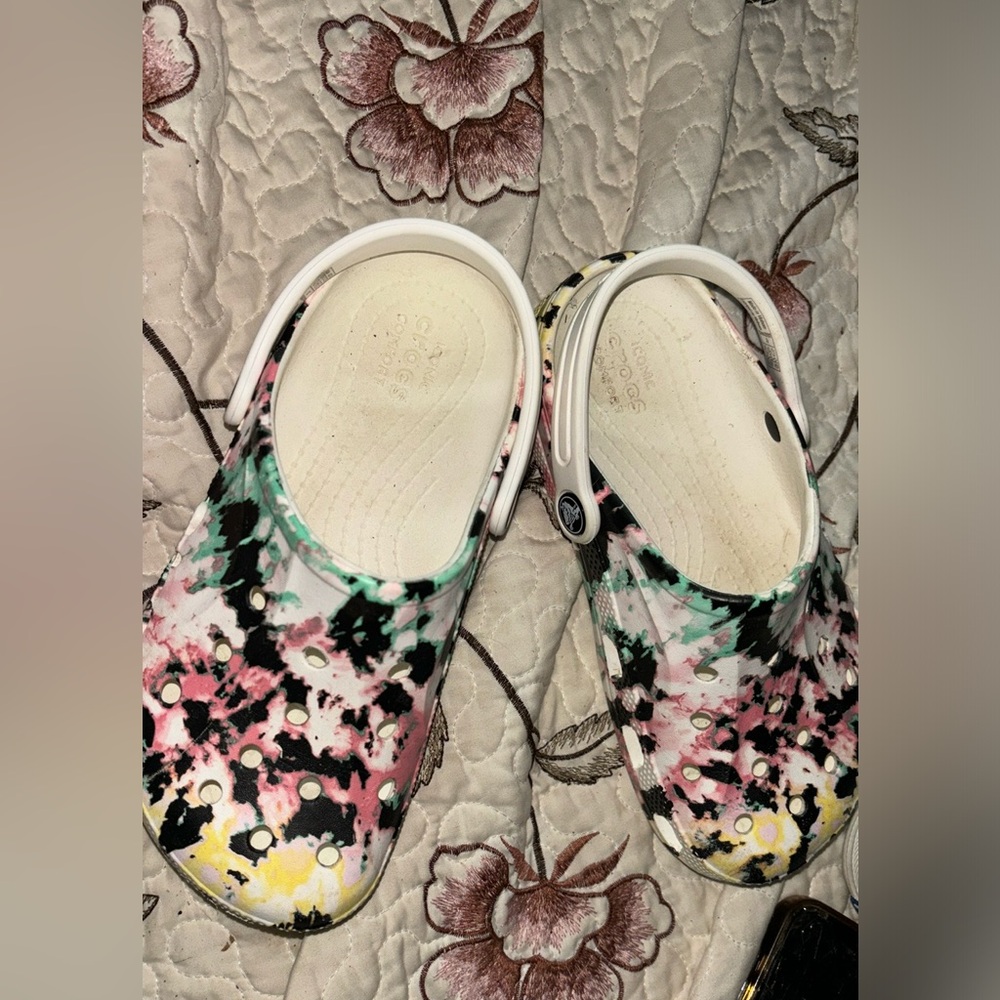 Rare color pre loved crocs
